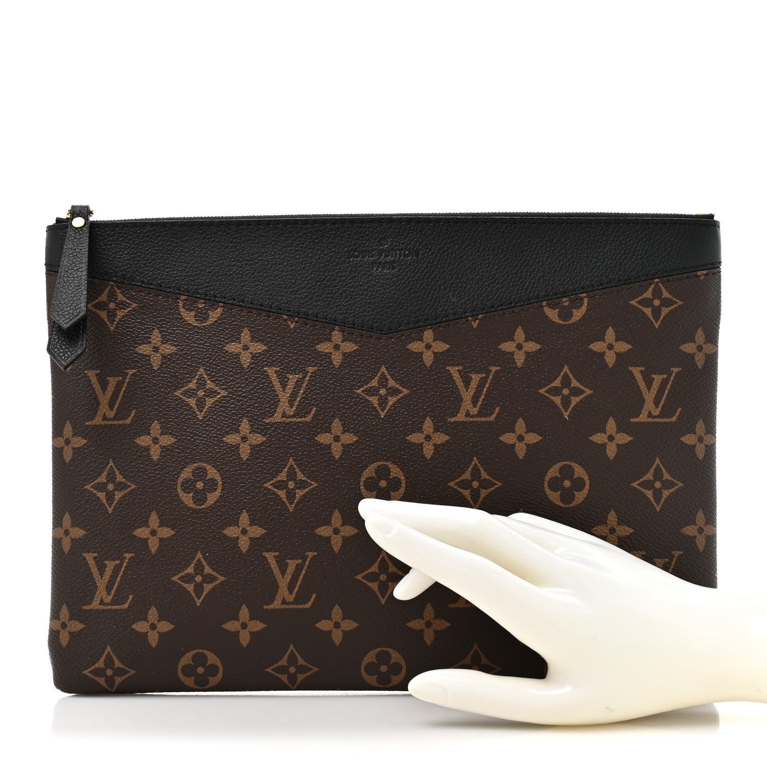 Monogram Daily Pouch Black