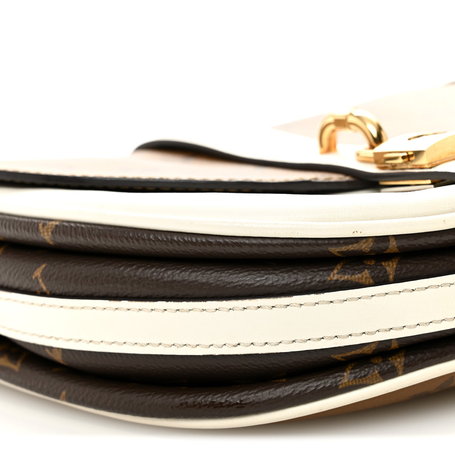 Reverse Monogram Chantilly Lock White