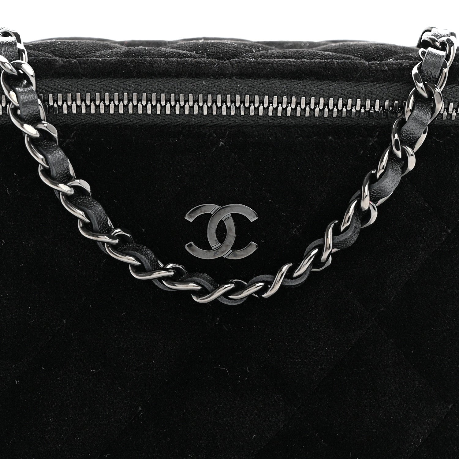 Velvet Quilted Small Vanity Case With Chain Black