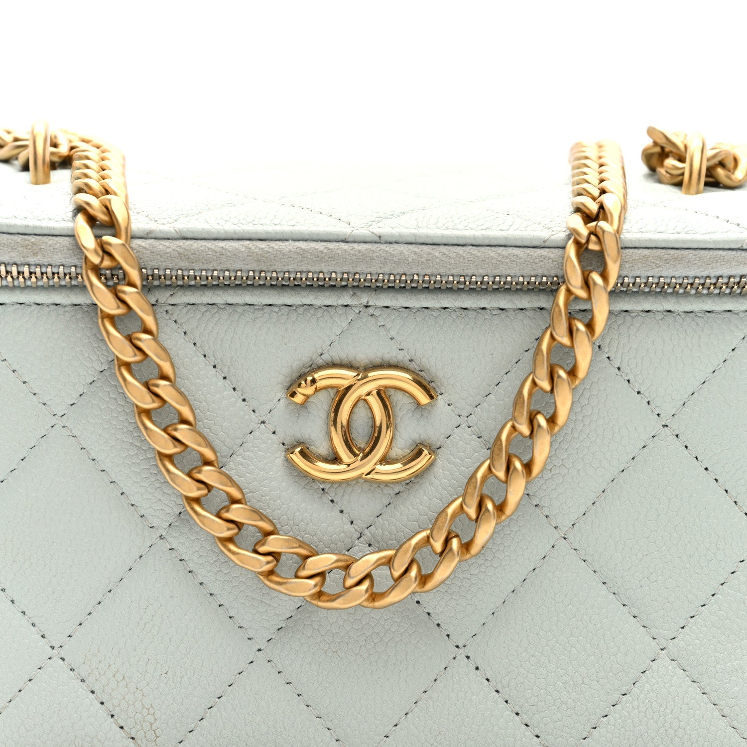 Caviar Quilted Sweetheart Vanity Case Bleu Clair
