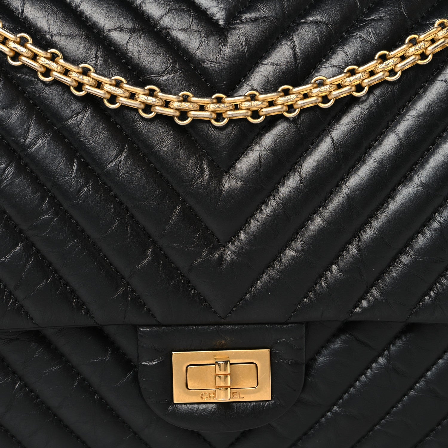 Aged Calfskin Chevron Quilted 2.55 Reissue 226 Flap  Black
