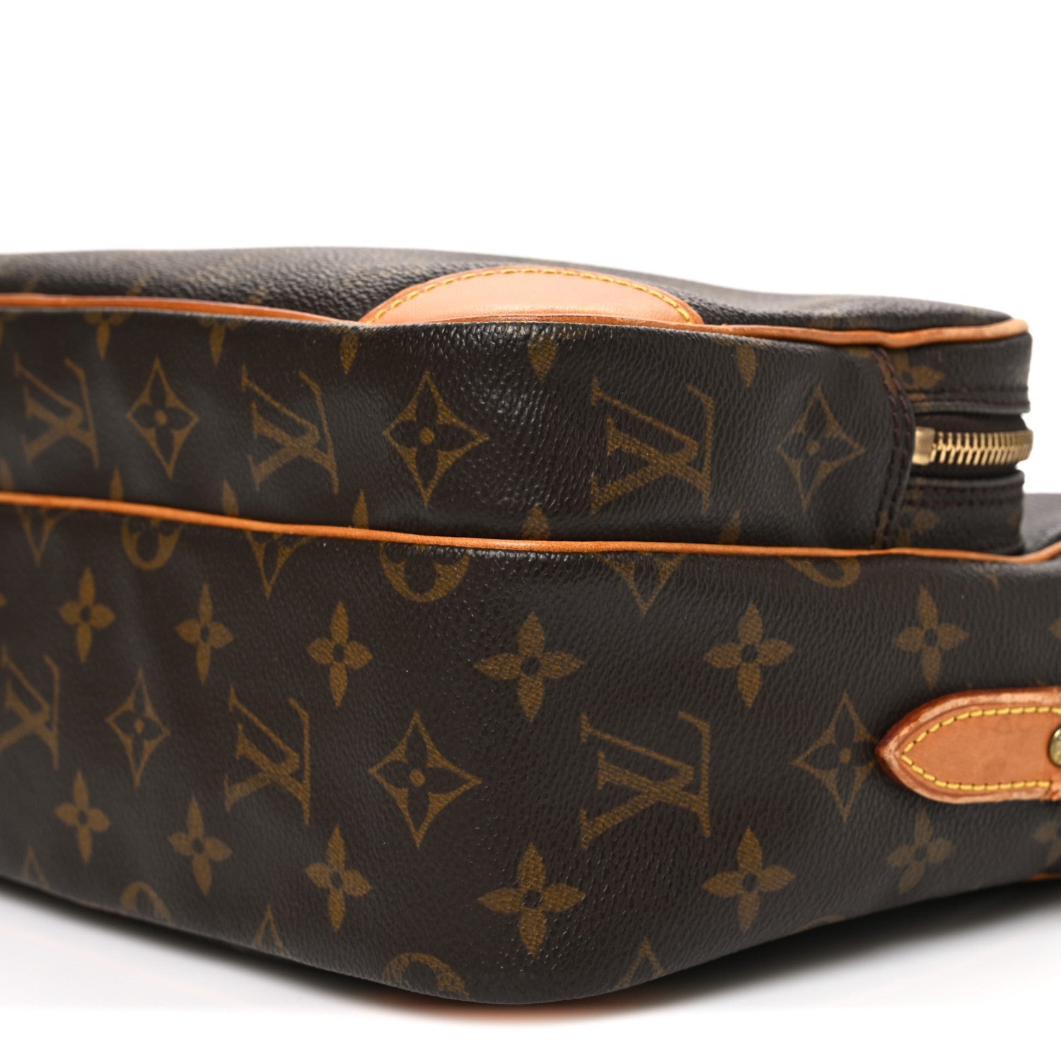 Monogram Nil 28