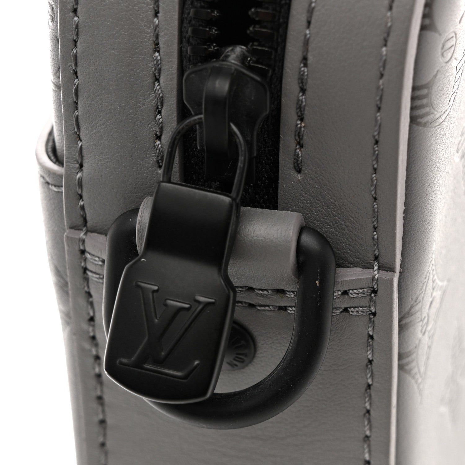 Calfskin Monogram Shadow Trio Messenger Anthracite Gray