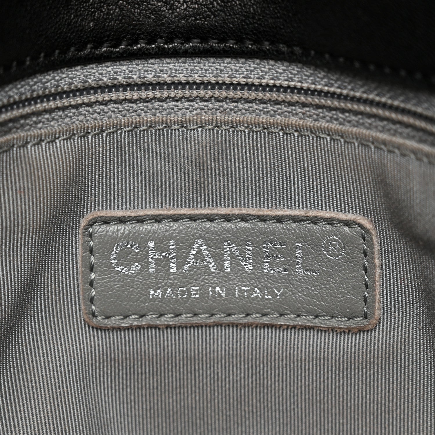 Washed Lambskin Quilted Maxi Chain Around Flap Black