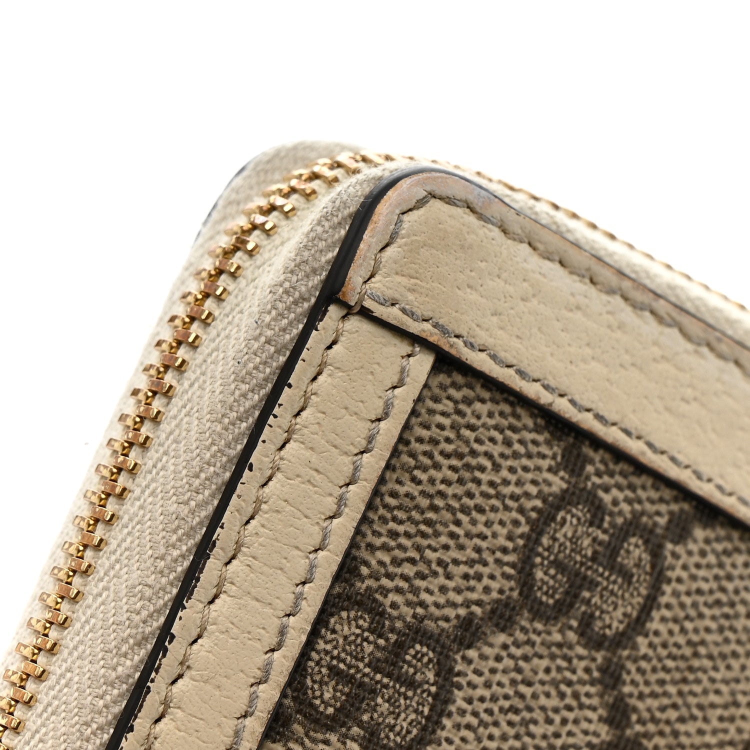 GG Supreme Monogram Textured Dollar Calfskin Web Ophidia Zip Around Wallet Beige Ebony Mystic White