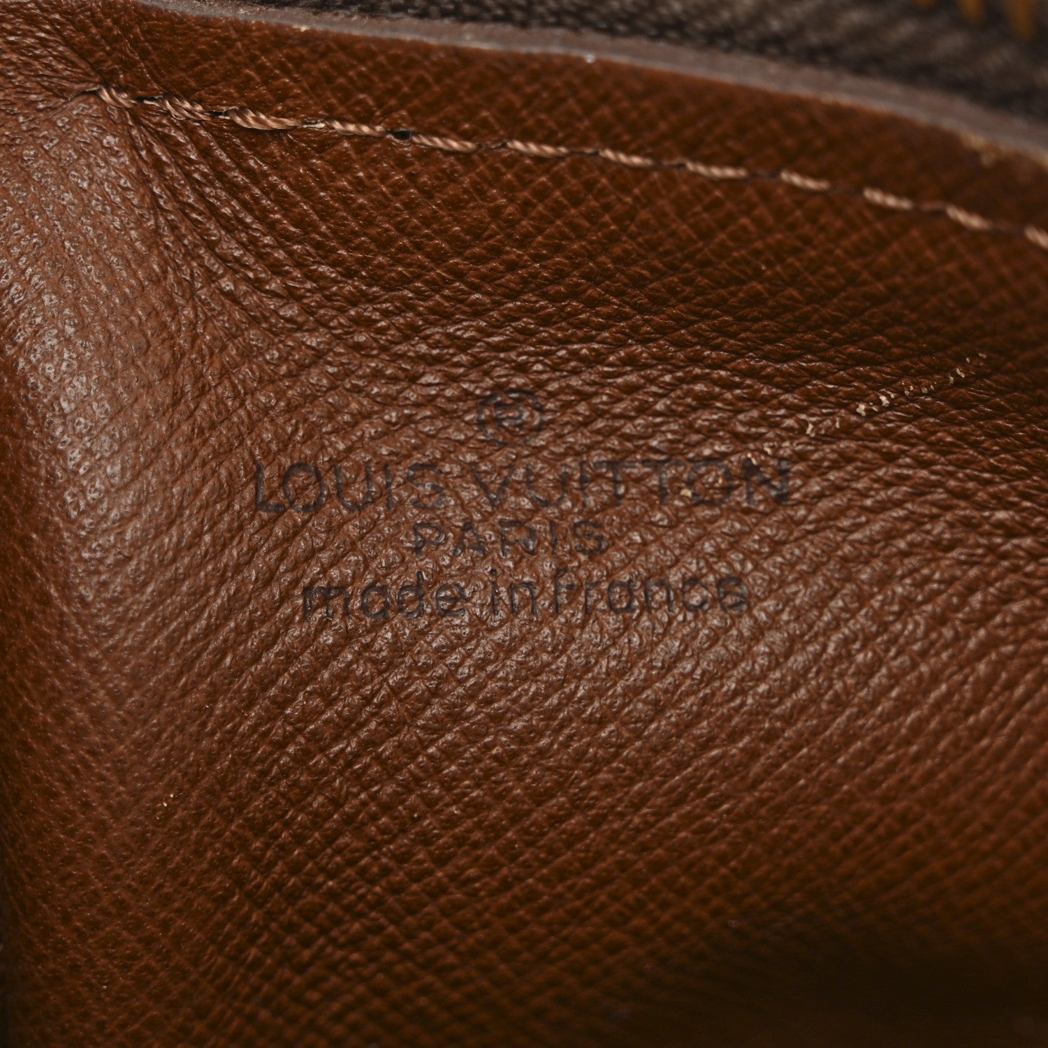 Monogram Papillon 26