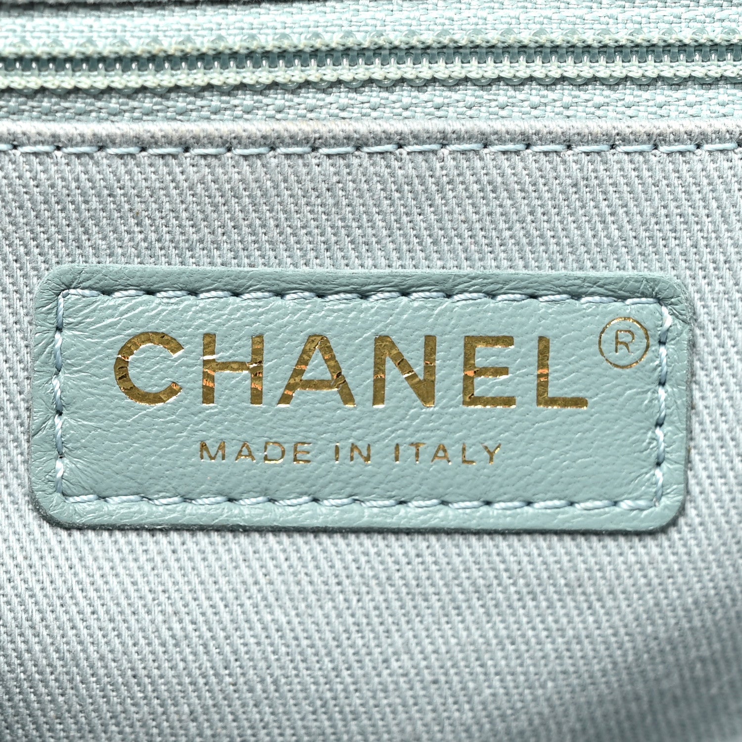 Caviar Quilted Large Business Affinity Flap Blue