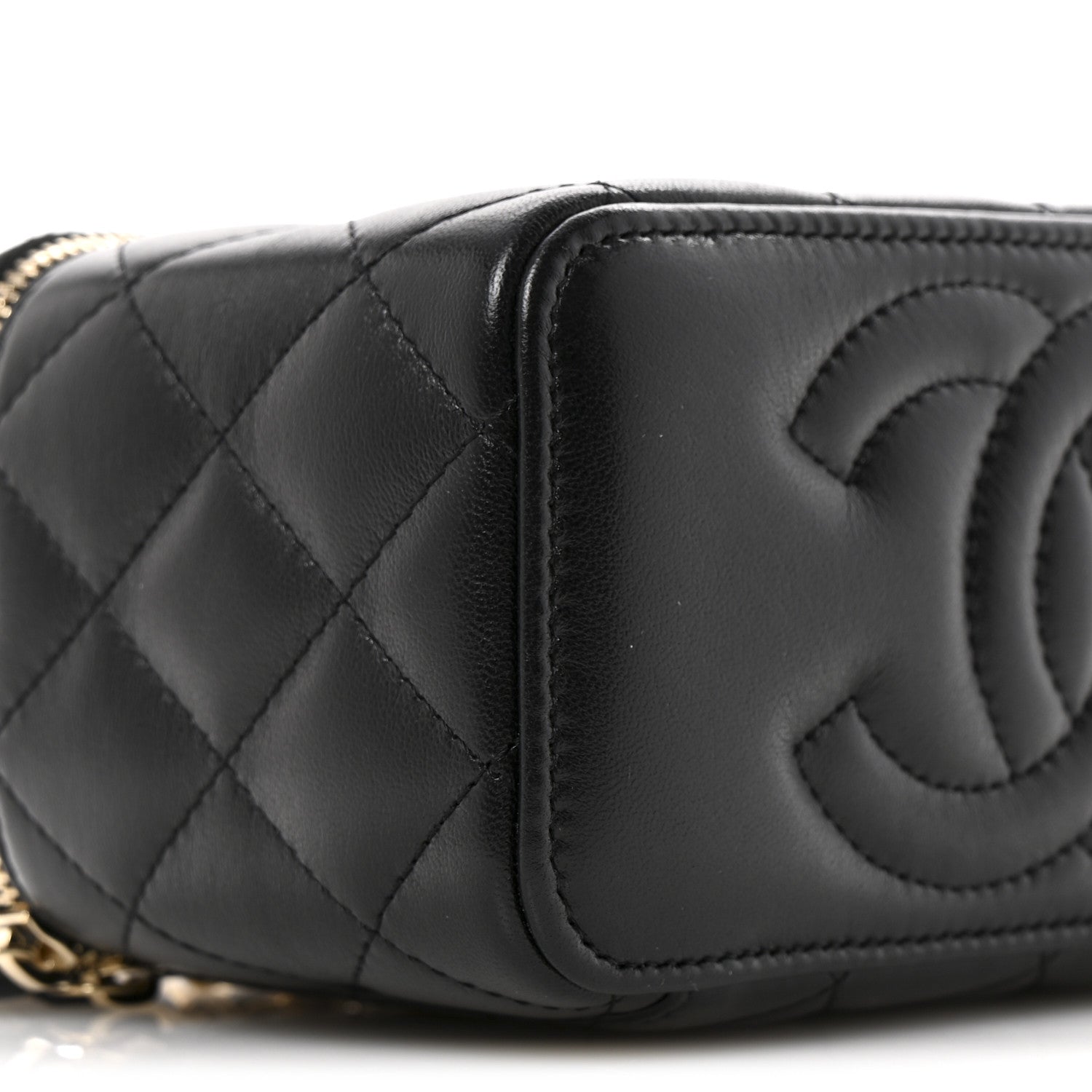 Lambskin Quilted Small Pearl Crush Vanity Case With Chain Black
