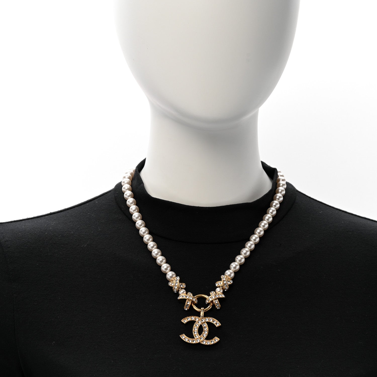 Metal Crystal CC X Pearl Necklace Gold