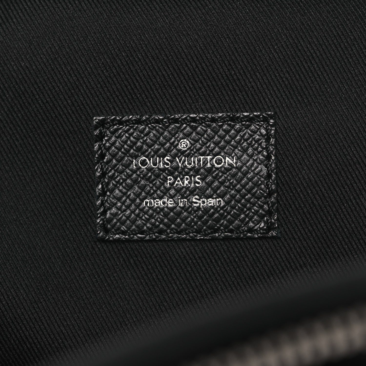 Taiga Avenue Sling Bag NM Black