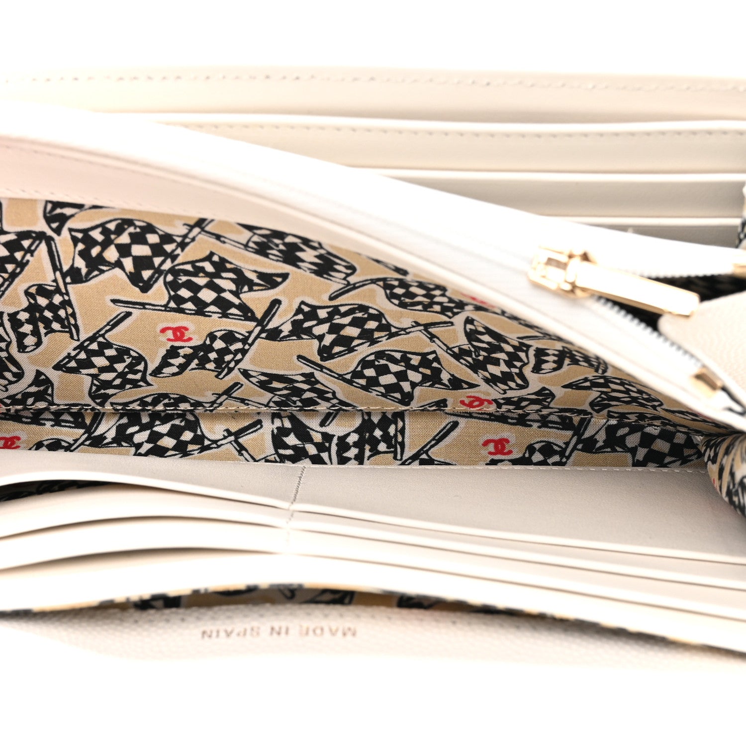 Caviar Quilted Striated CC Large Gusset Flap Wallet White