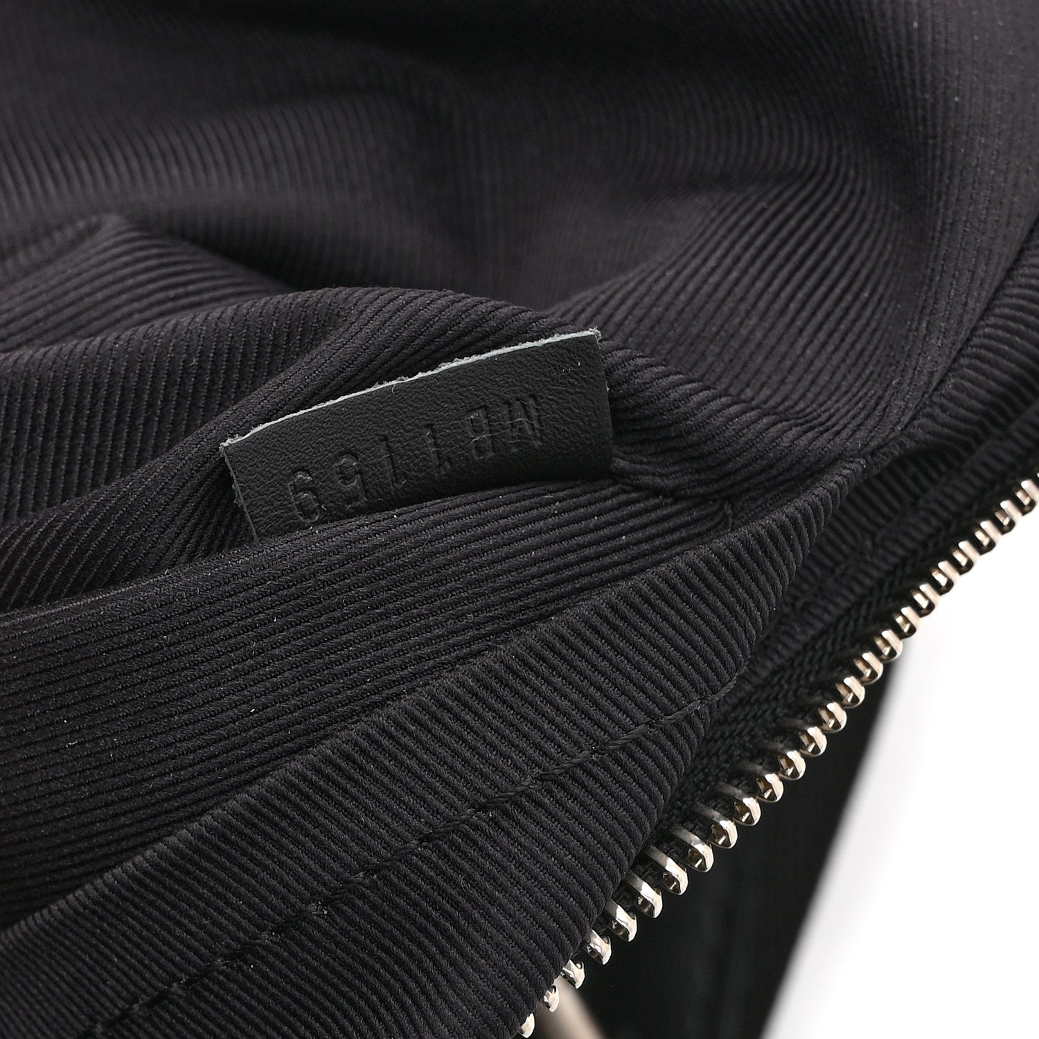 Damier Graphite Avenue Sling Bag Onyx Silver