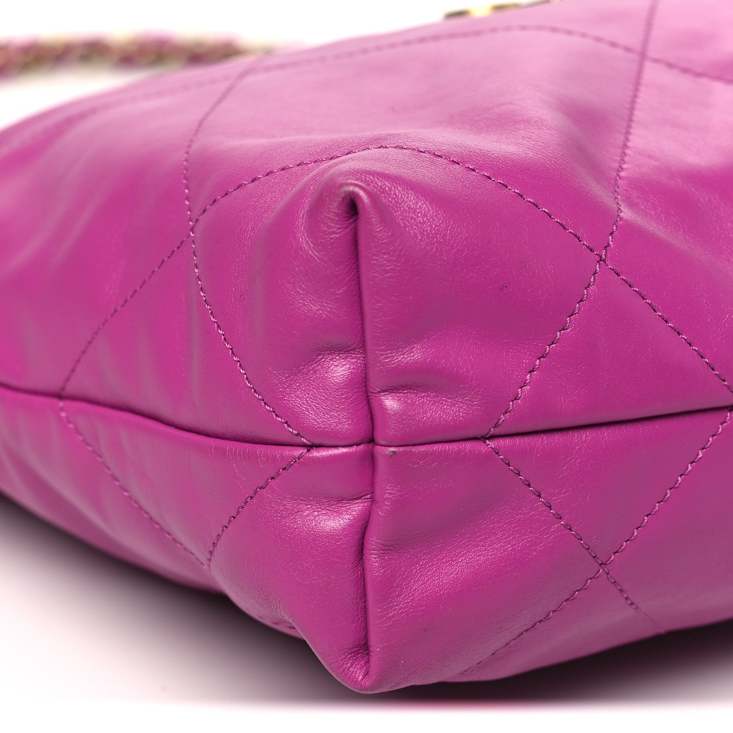 Shiny Calfskin Quilted Small Chanel 22 Fuchsia