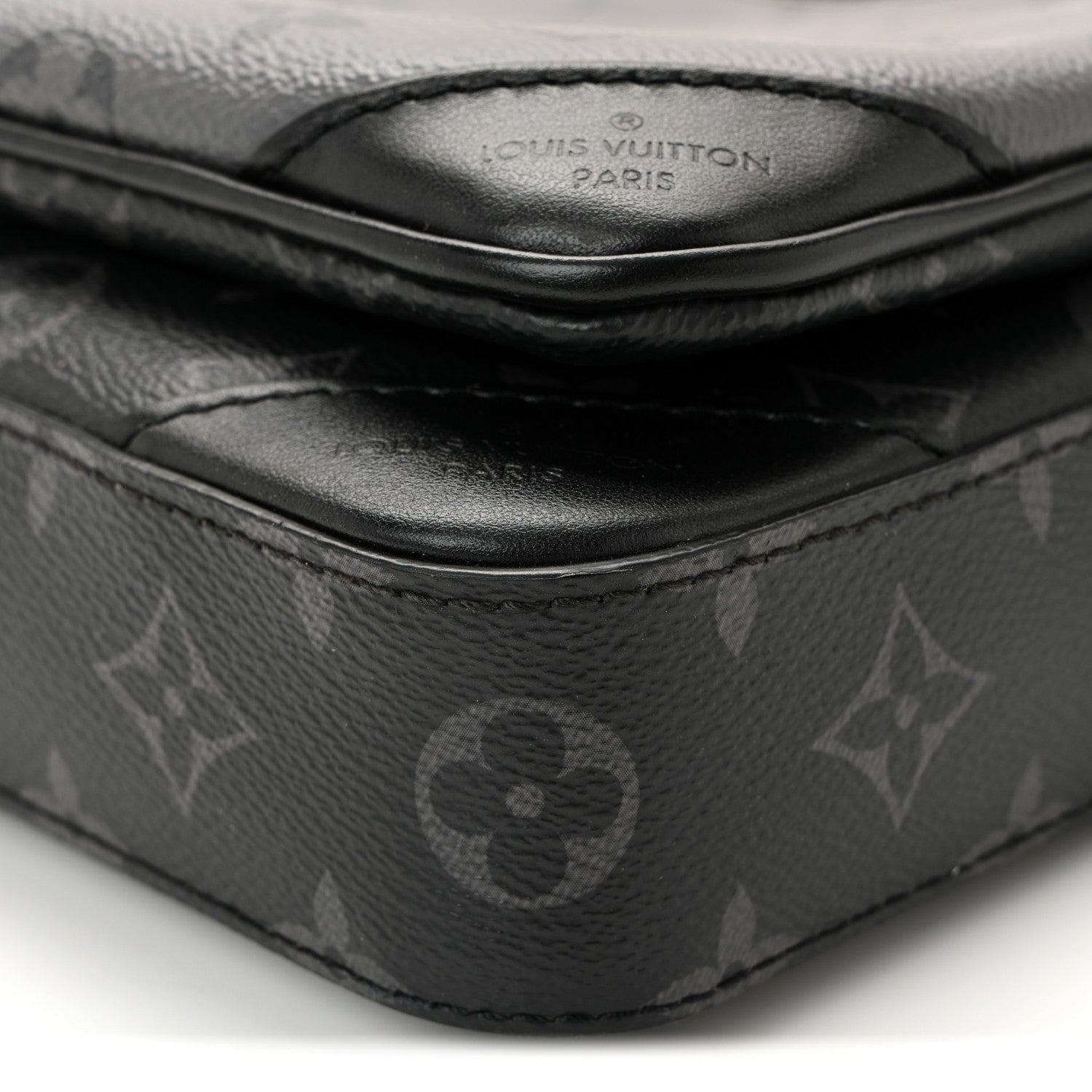 Reverse Monogram Eclipse Trio Messenger