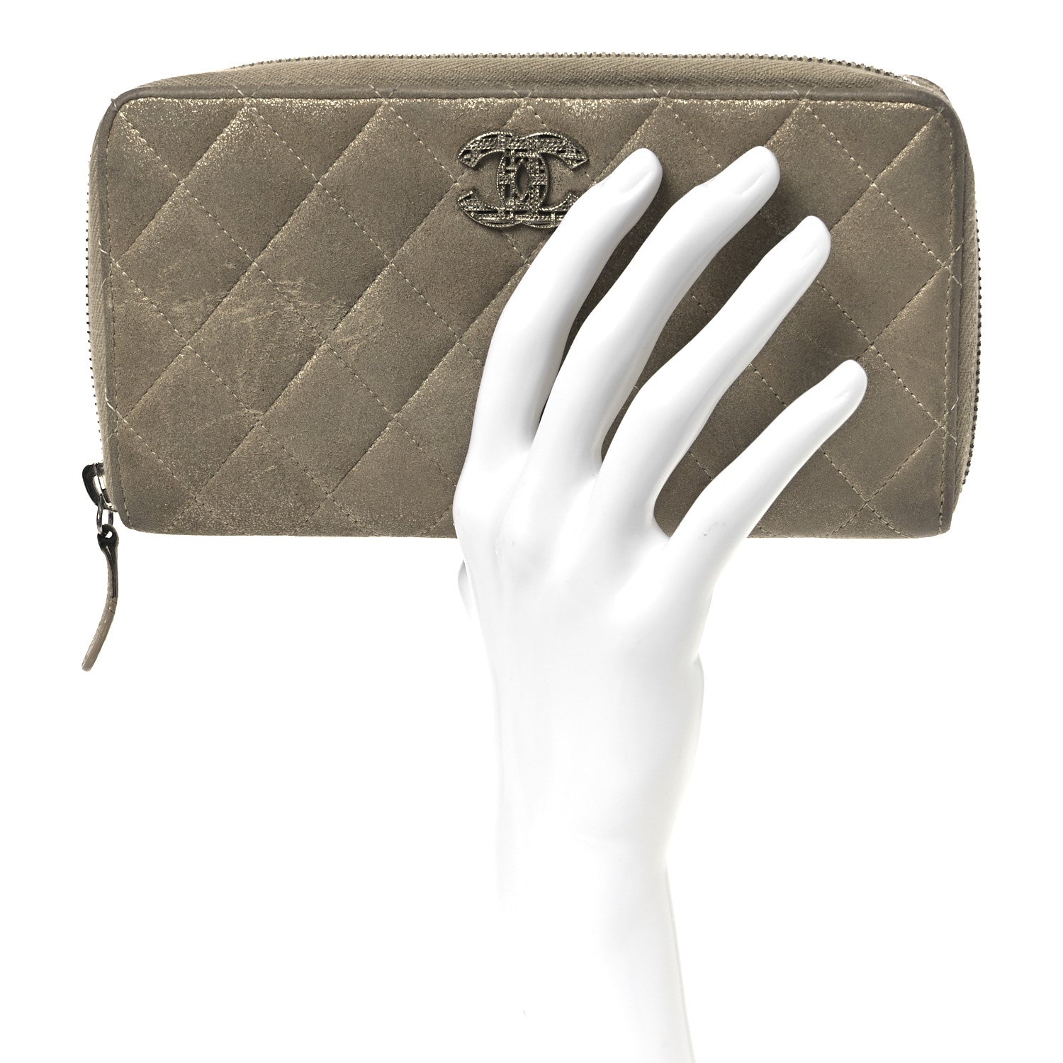 Iridescent Lambskin Quilted CC Long Zipped Wallet Gold