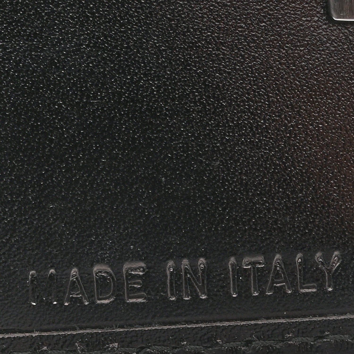 Vitello 6 Key Holder Black