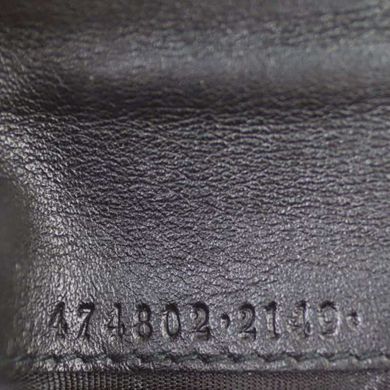 Gucci GG Marmont Matelasse Compact Wallet