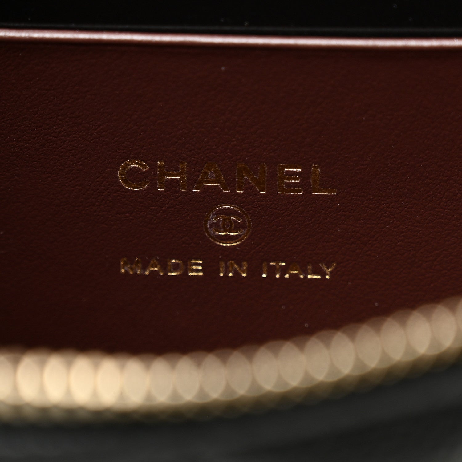 Caviar Quilted Top Handle Slim Vanity With Chain Black