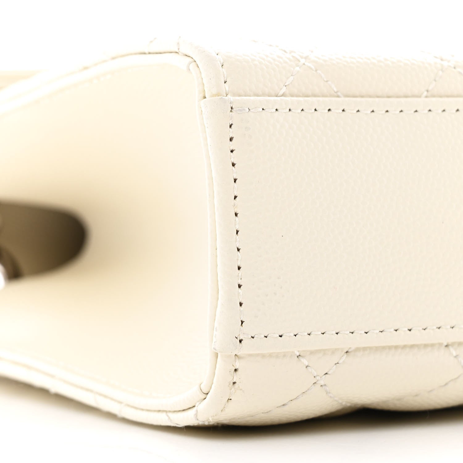 Grain De Poudre Textured Mixed Matelasse Medium Triquilt Monogram Satchel Crema Soft