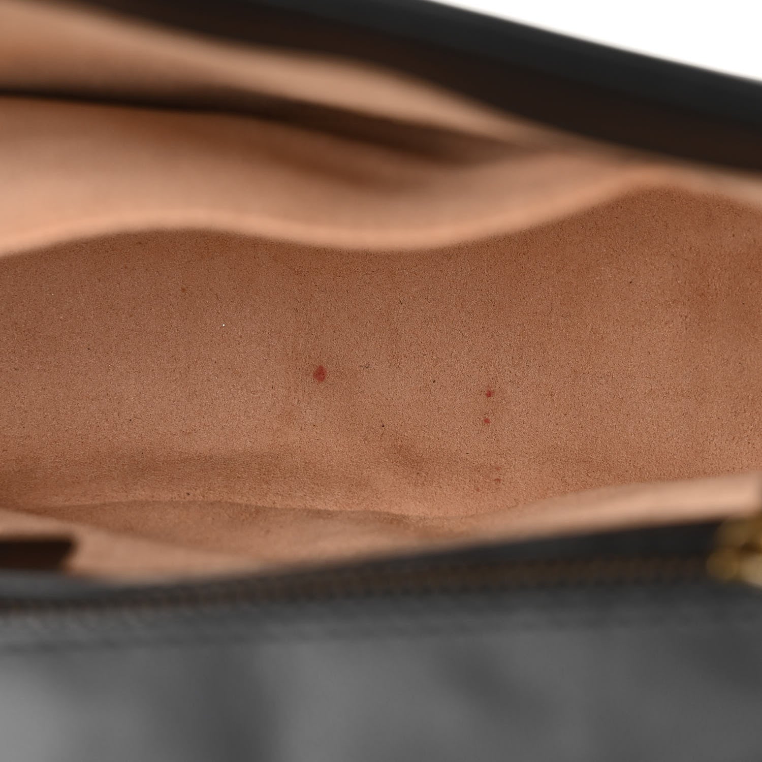 Calfskin Matelasse Animal Studs Medium GG Marmont Shoulder Bag Black