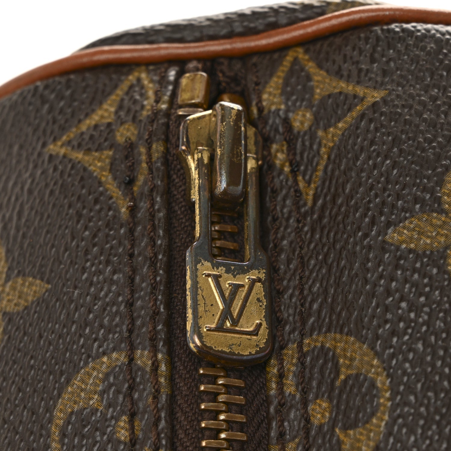 Monogram Papillon 26