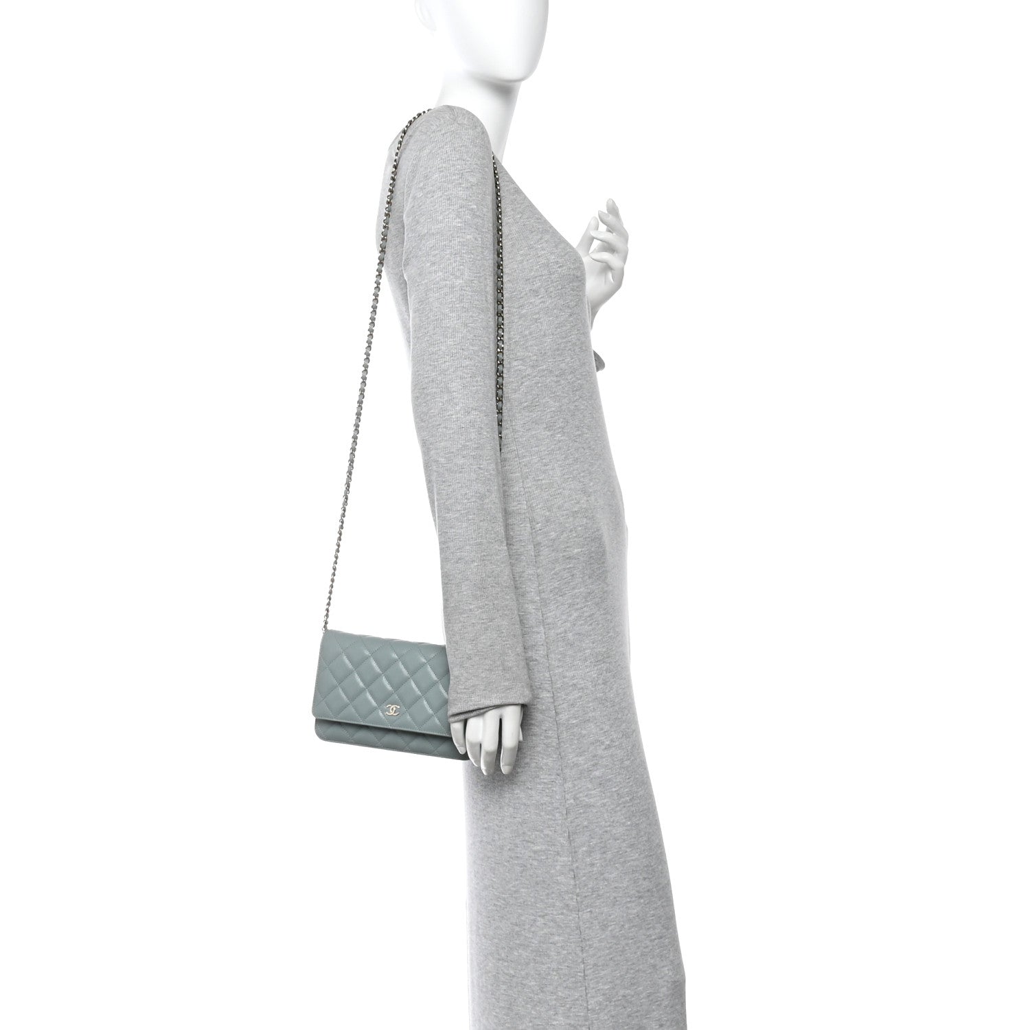 Caviar Quilted Wallet on Chain WOC Light Blue