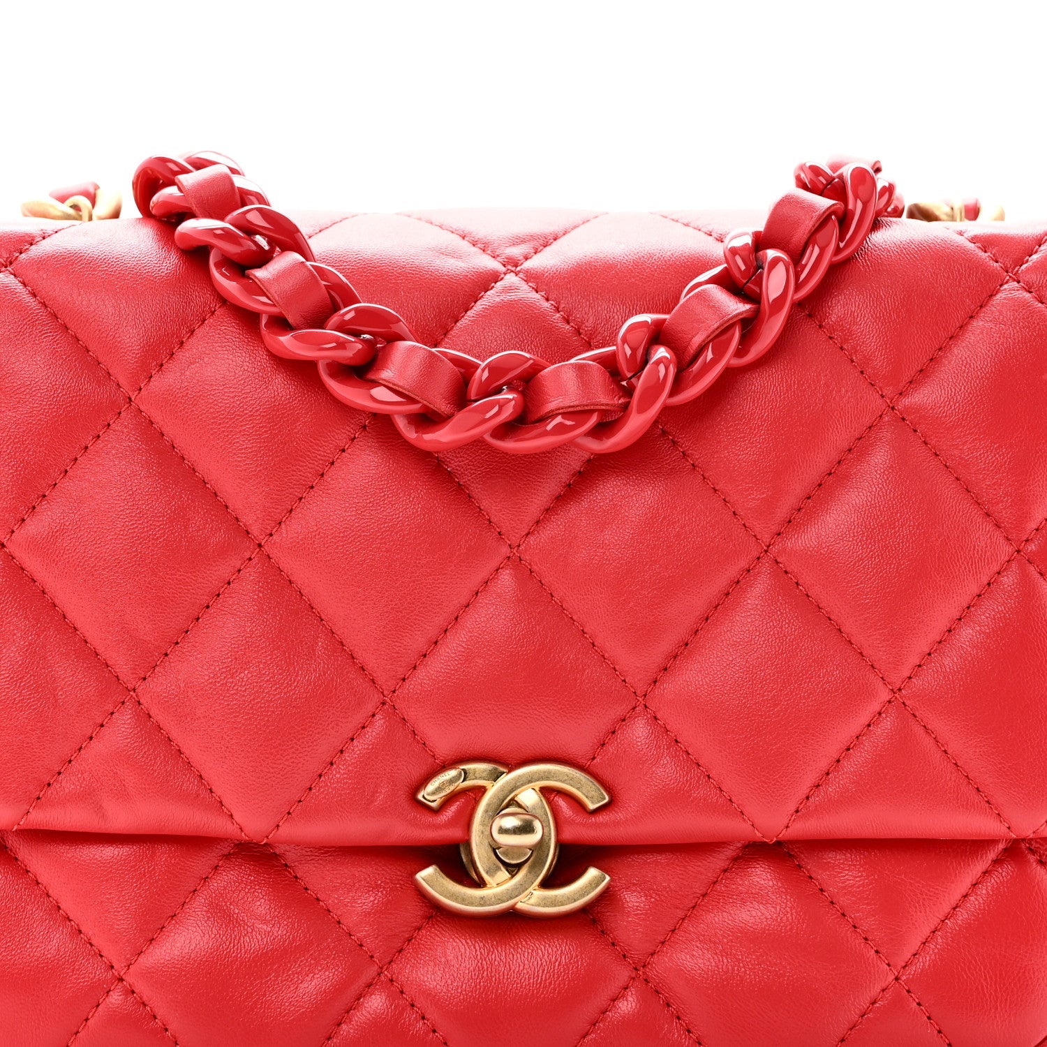 Lambskin Quilted Small Lacquered Chain Flap Red