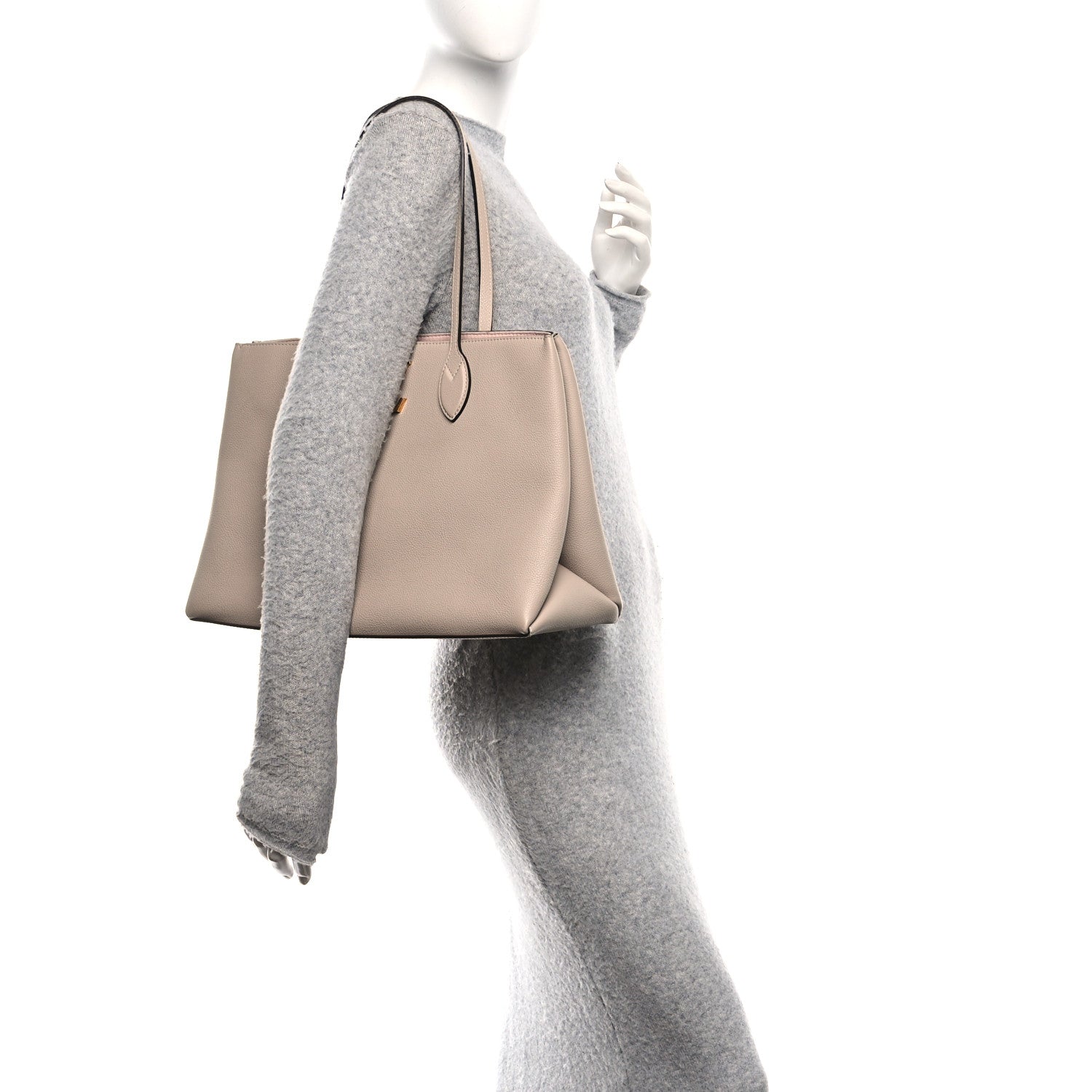 Grained Calfskin Lockme Shopper Greige
