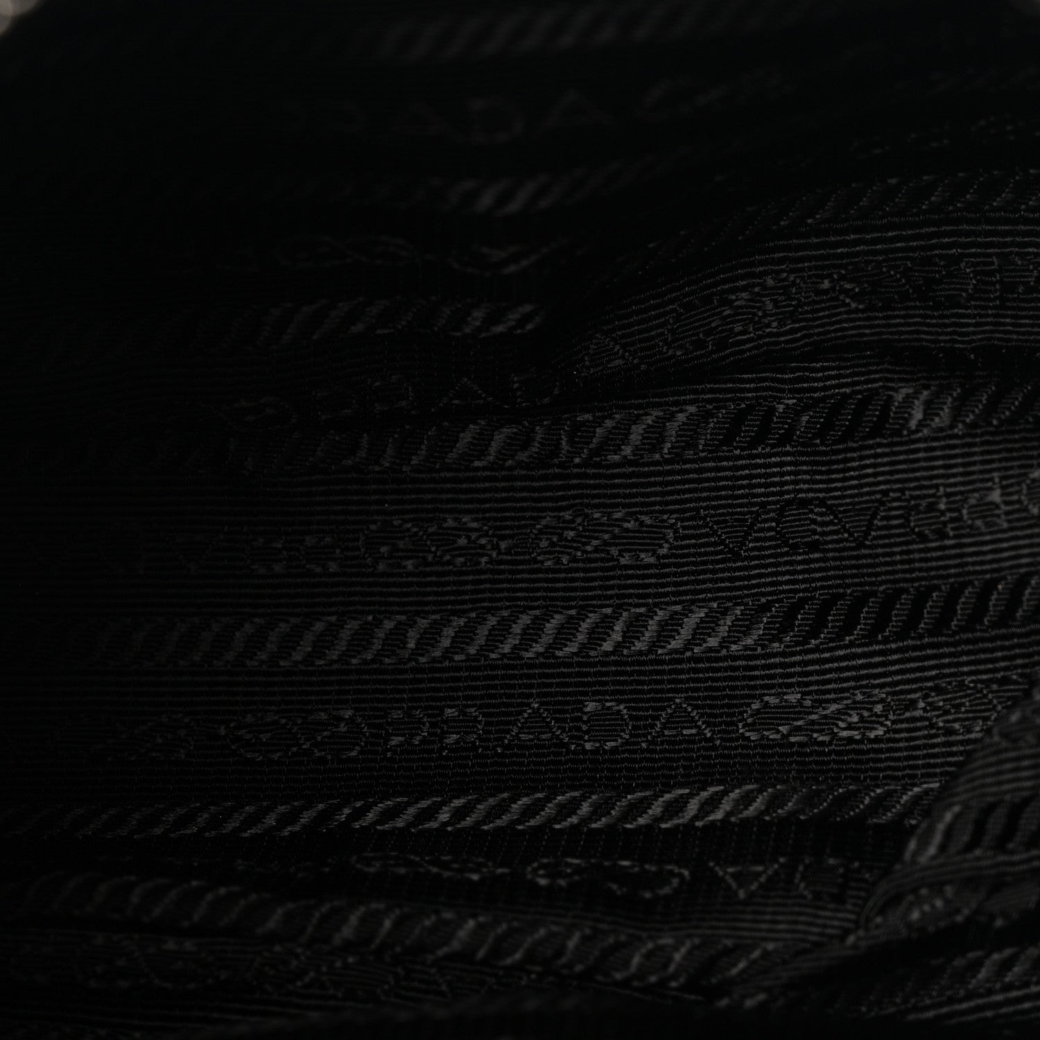 Re-Nylon Saffiano Re-Edition 2005 Shoulder Bag Black