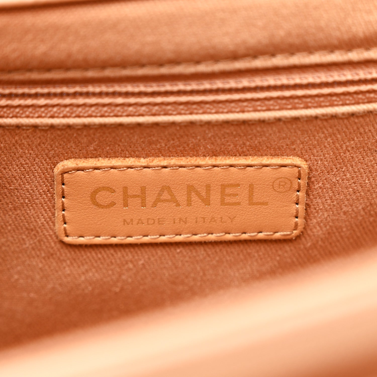 Caviar Quilted Medium Business Affinity Flap Brown