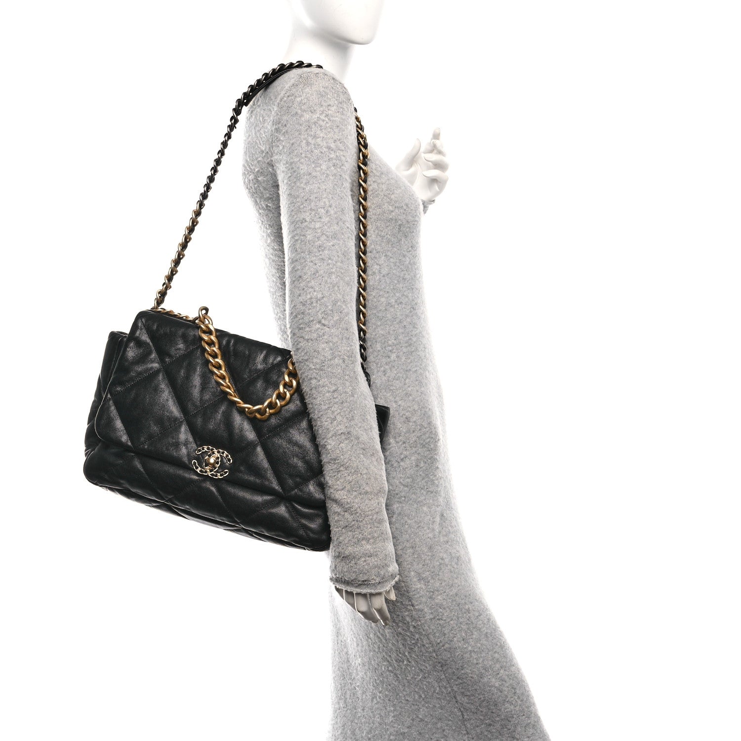 Goatskin Quilted Maxi Chanel 19 Flap Black