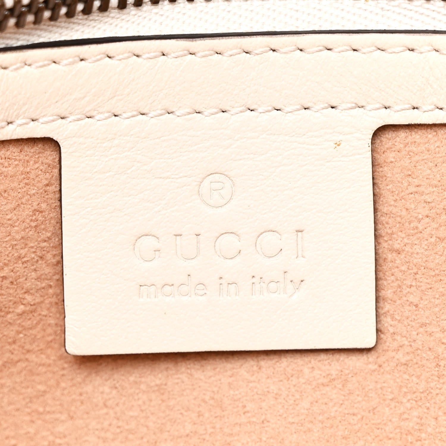 Calfskin Matelasse Small GG Marmont Shoulder Bag White