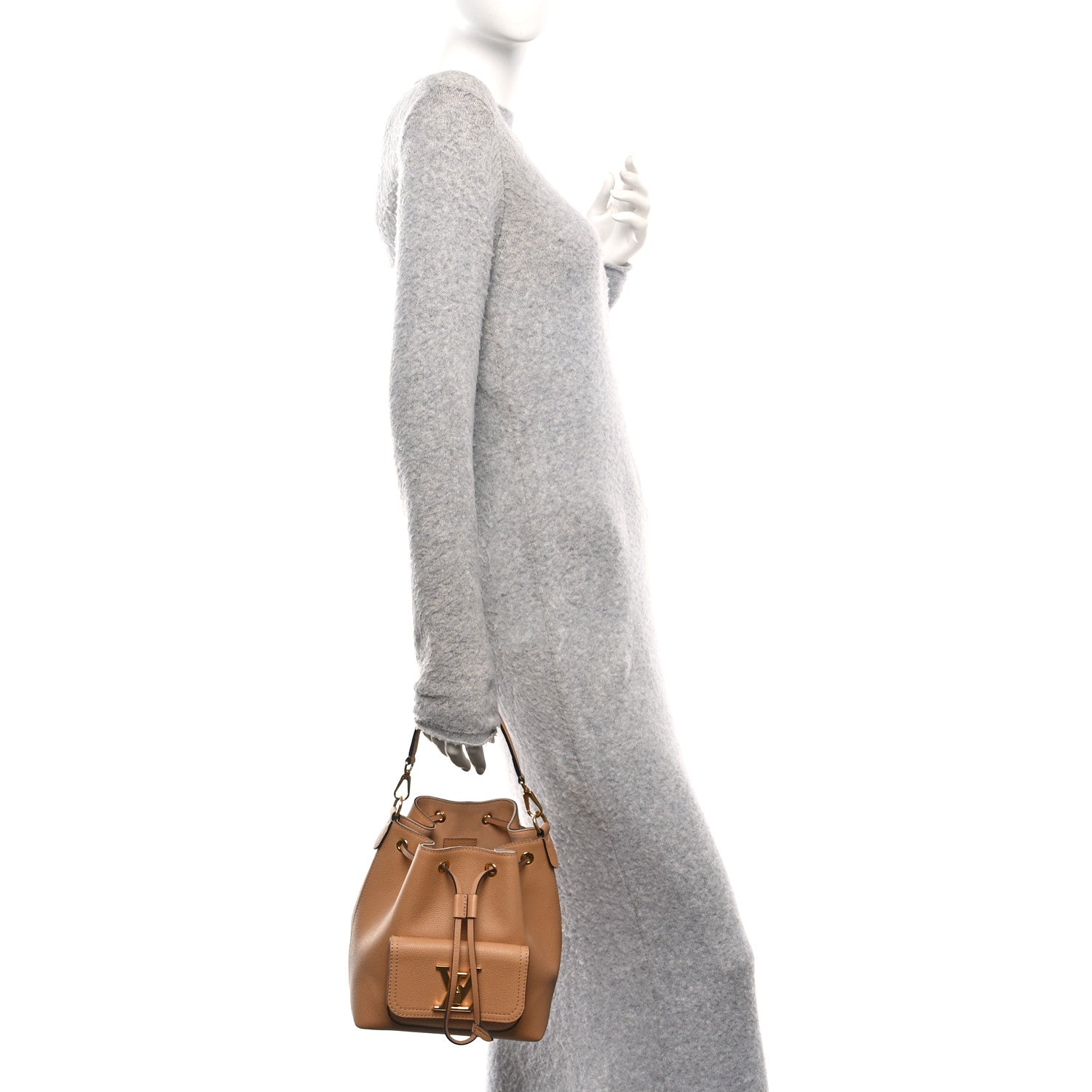 Calfskin Lockme Bucket MM Arizona Beige