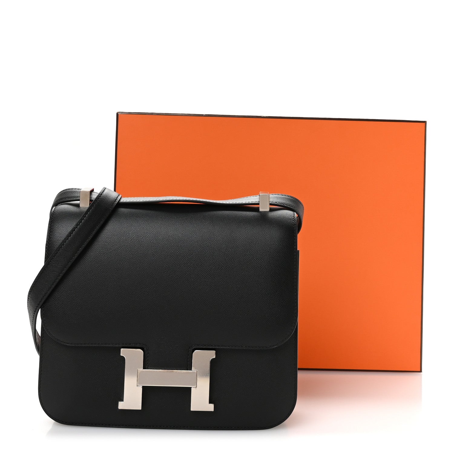 Madame Calfskin Constance 24 Black
