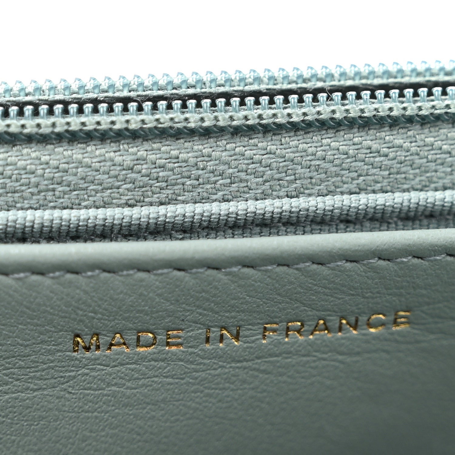Caviar Quilted Wallet on Chain WOC Light Blue
