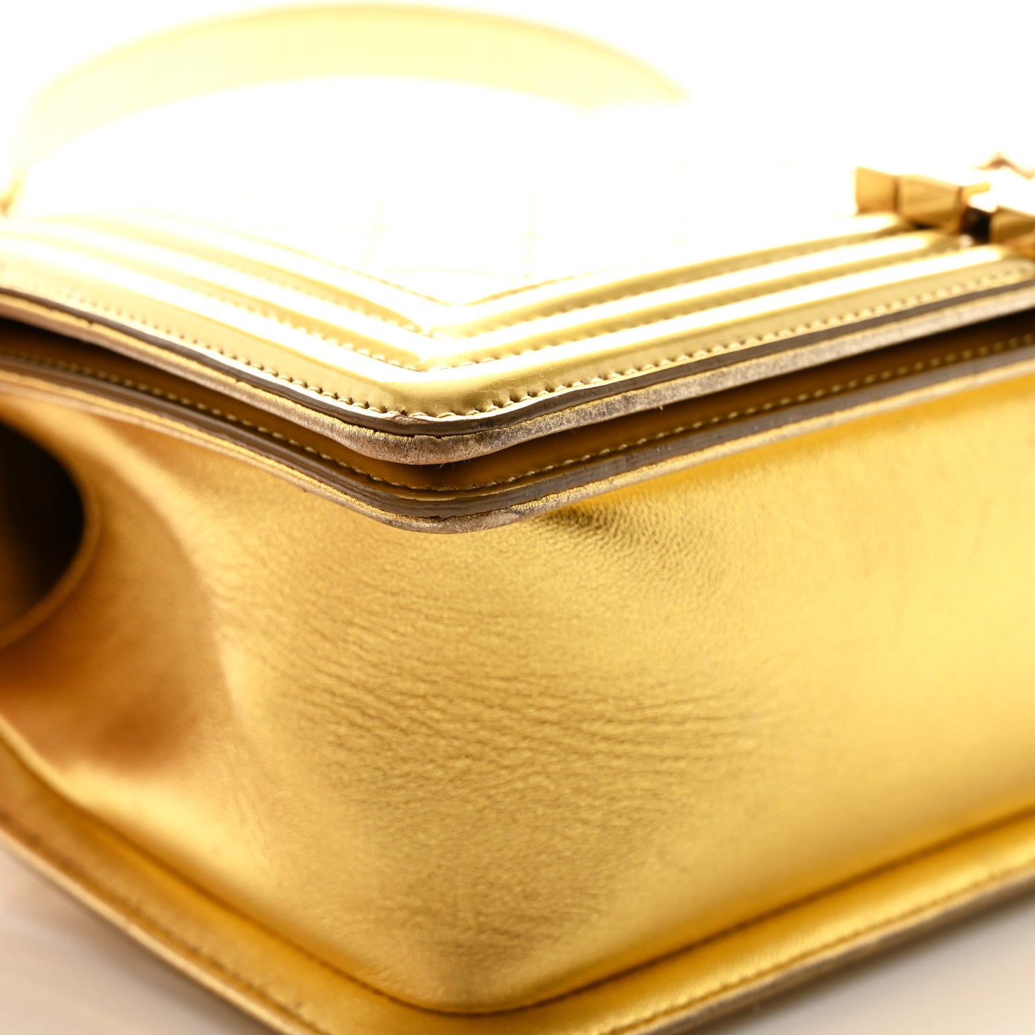 Metallic Patent Calfskin Quilted Medium Boy Flap Gold