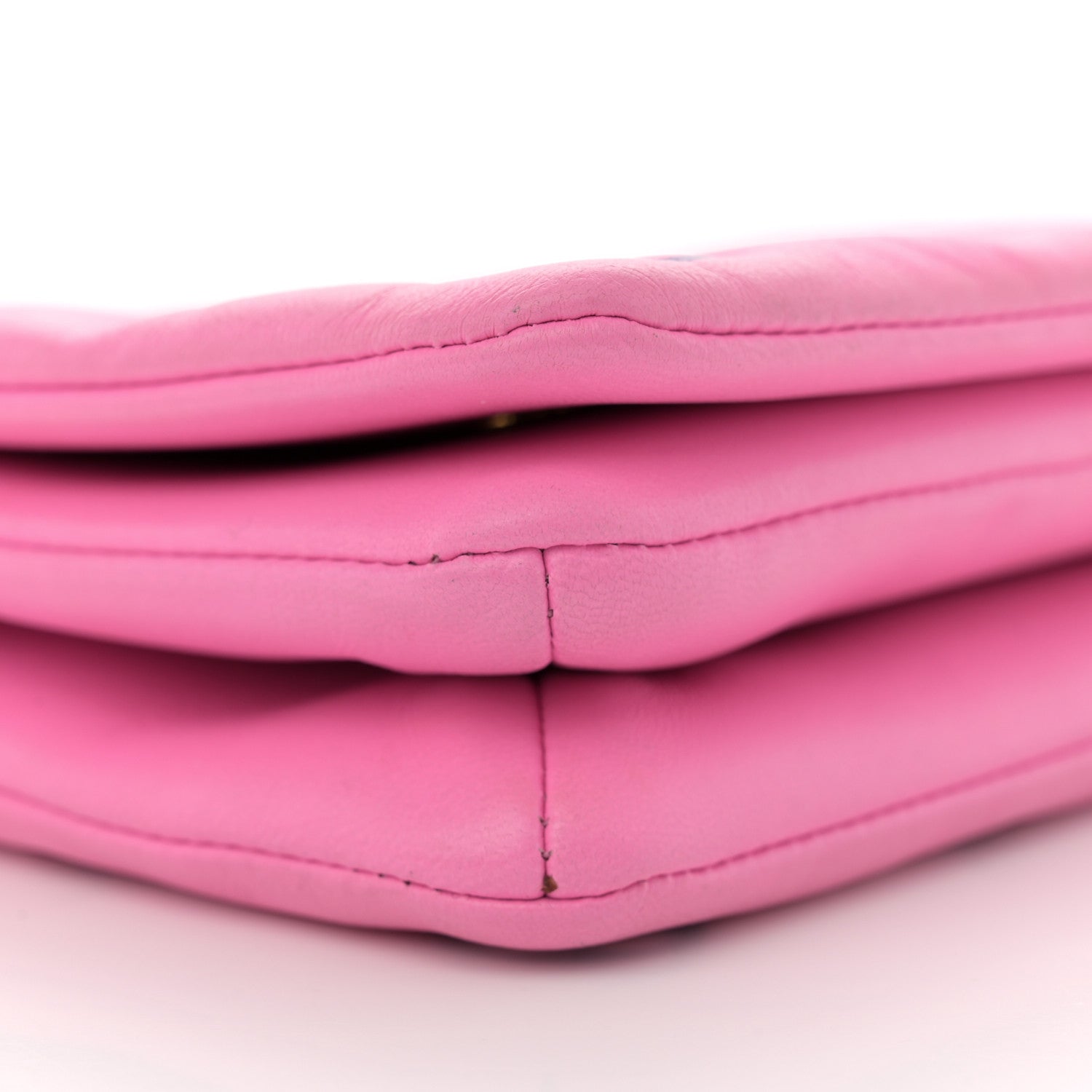 Lambskin Embossed Monogram Vuittamins Pochette Coussin Rose Violet