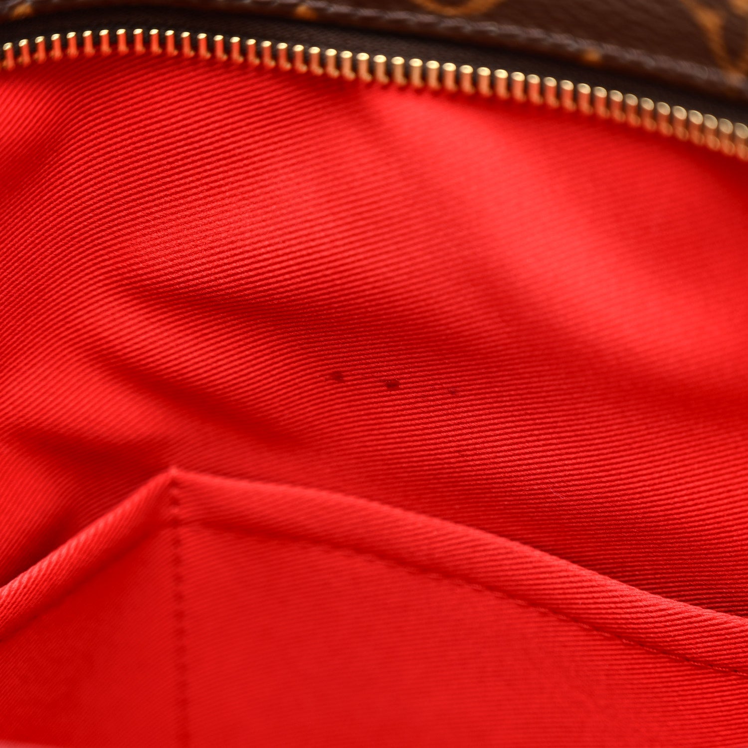 Monogram Carry It