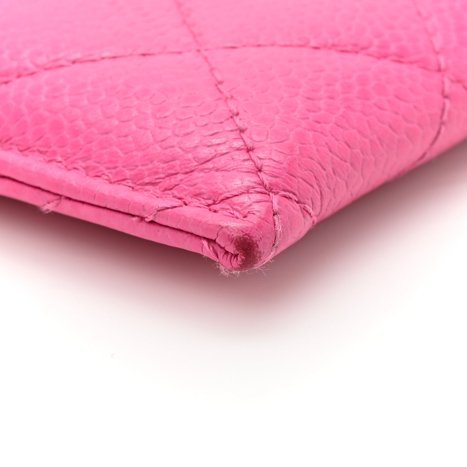 Caviar Quilted Enamel Card Holder Pink