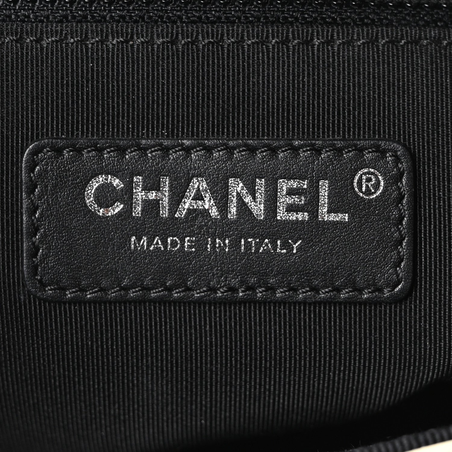 Aged Calfskin Grosgrain Quilted Chain CC Flap Ivory Black