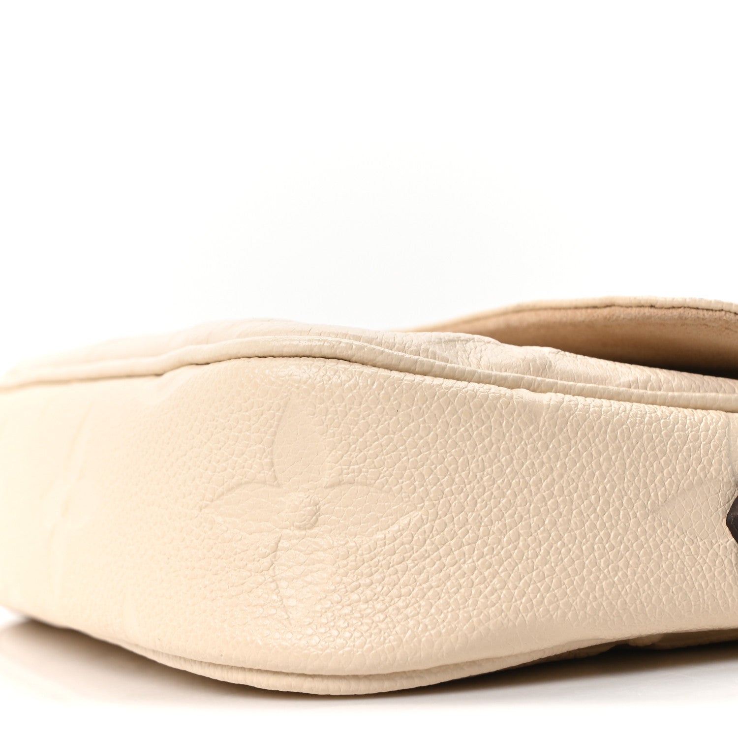 Empreinte Monogram Giant Ivy Wallet On Chain Cream