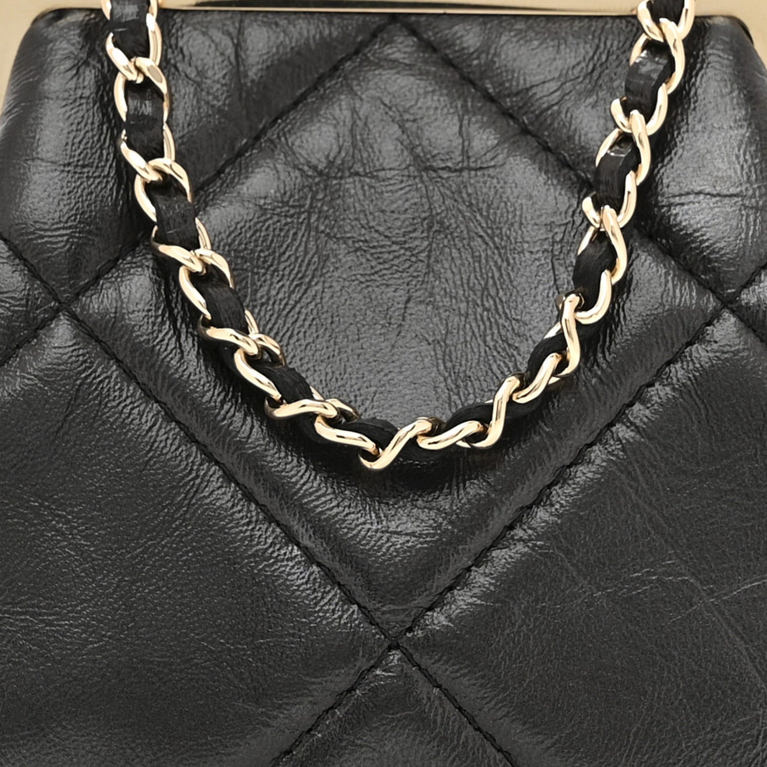 Shiny Aged Lambskin Quilted Kiss Lock Clutch With Chain Black
