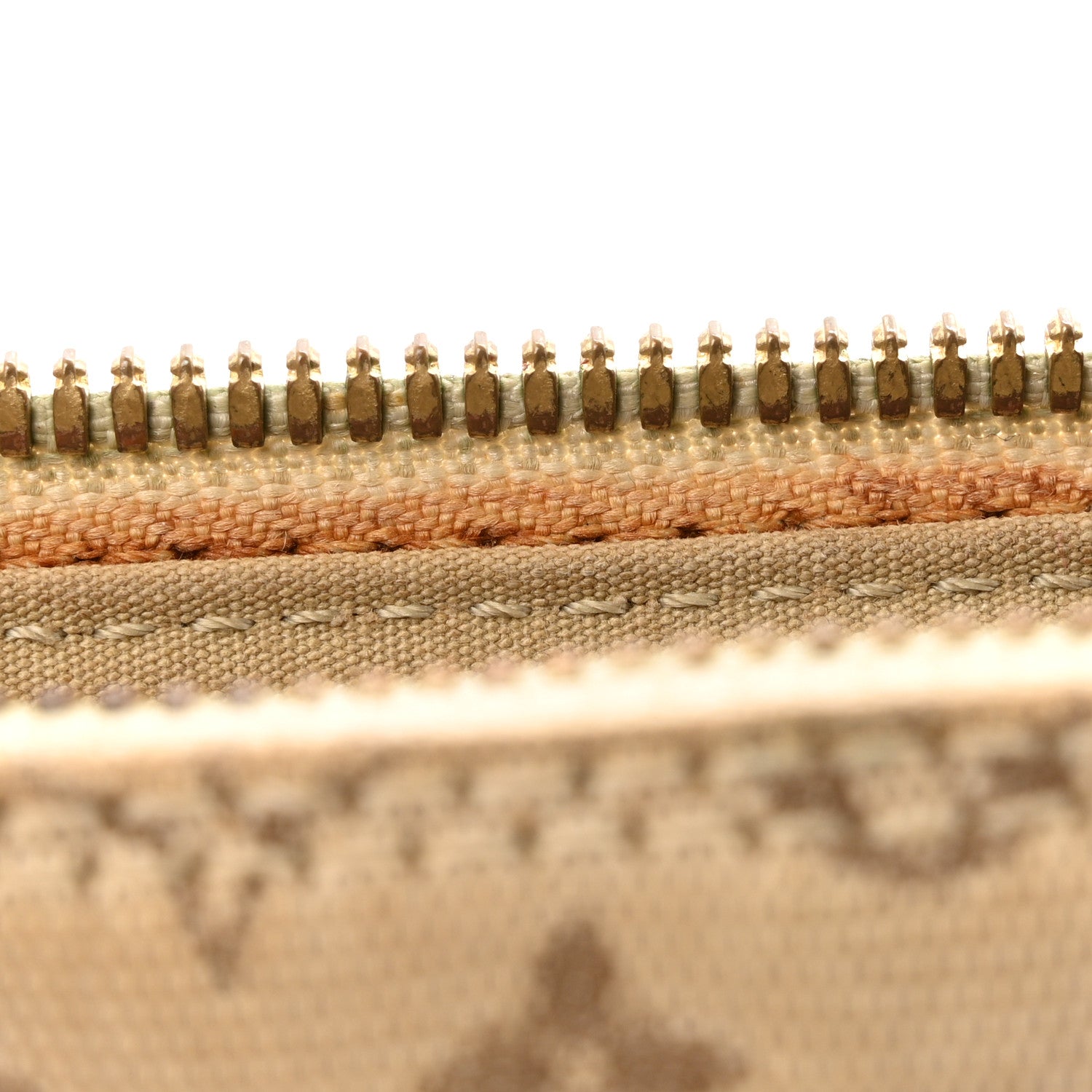 Mini Monogram Alma Long Kaki