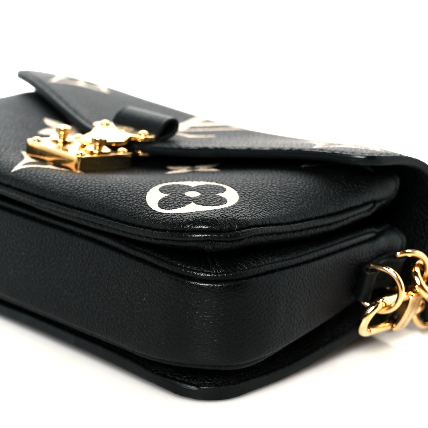 Empreinte Monogram Giant Pochette Metis East West Black Beige