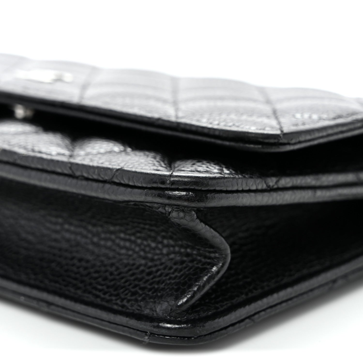 Caviar Quilted Wallet on Chain WOC Black