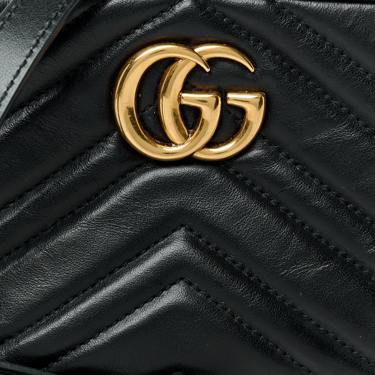 Calfskin Matelasse Mini GG Marmont Chain Shoulder Bag Black
