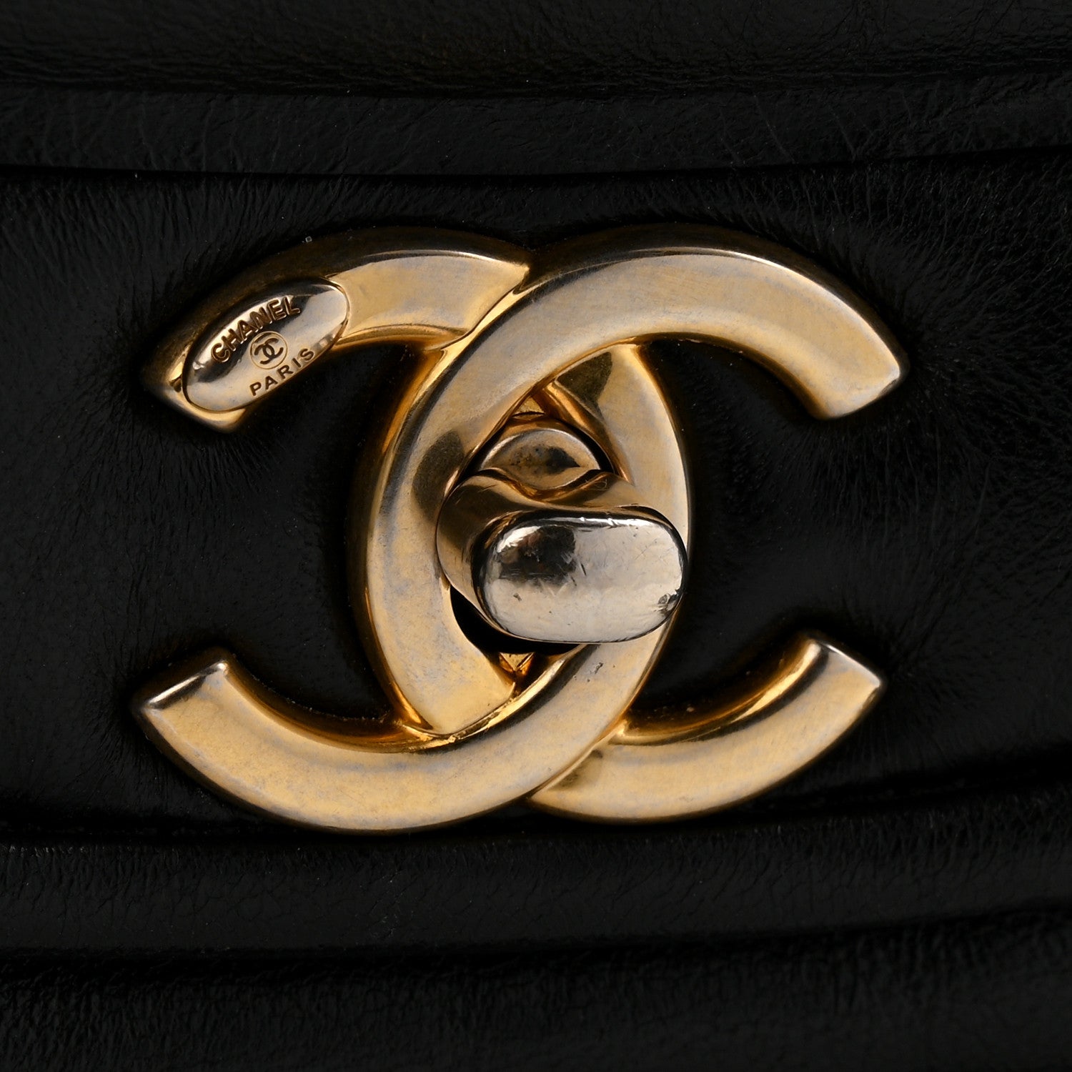 Lambskin Medium Simply Flap Black