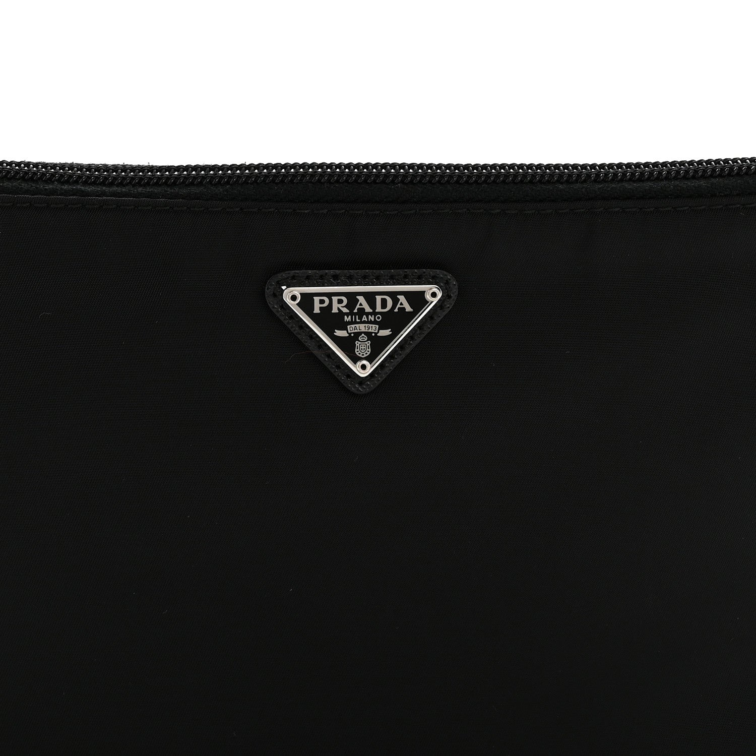 Re-Nylon Vela Pouch Black