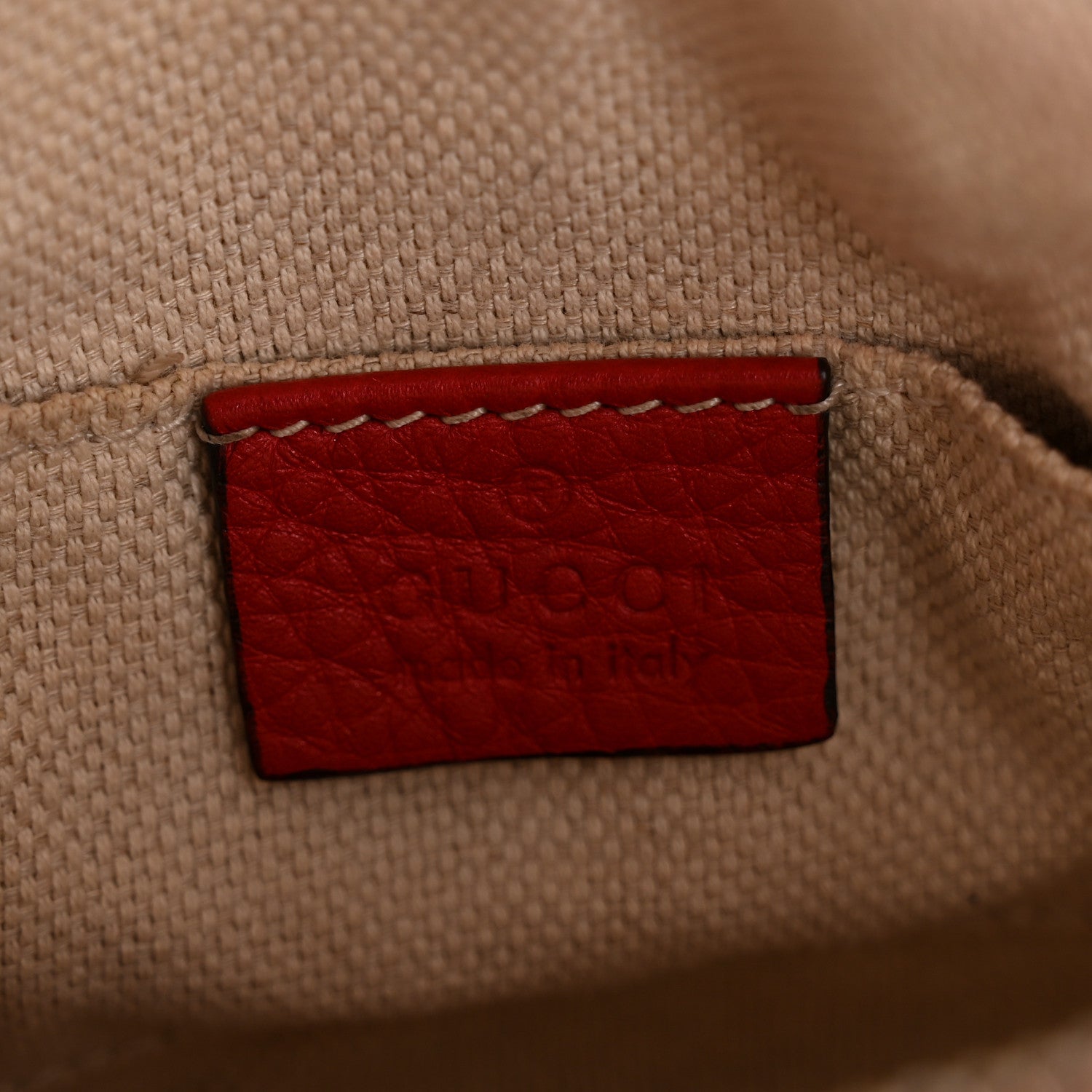Pebbled Calfskin Mini Soho Chain Bag Tabasco Red