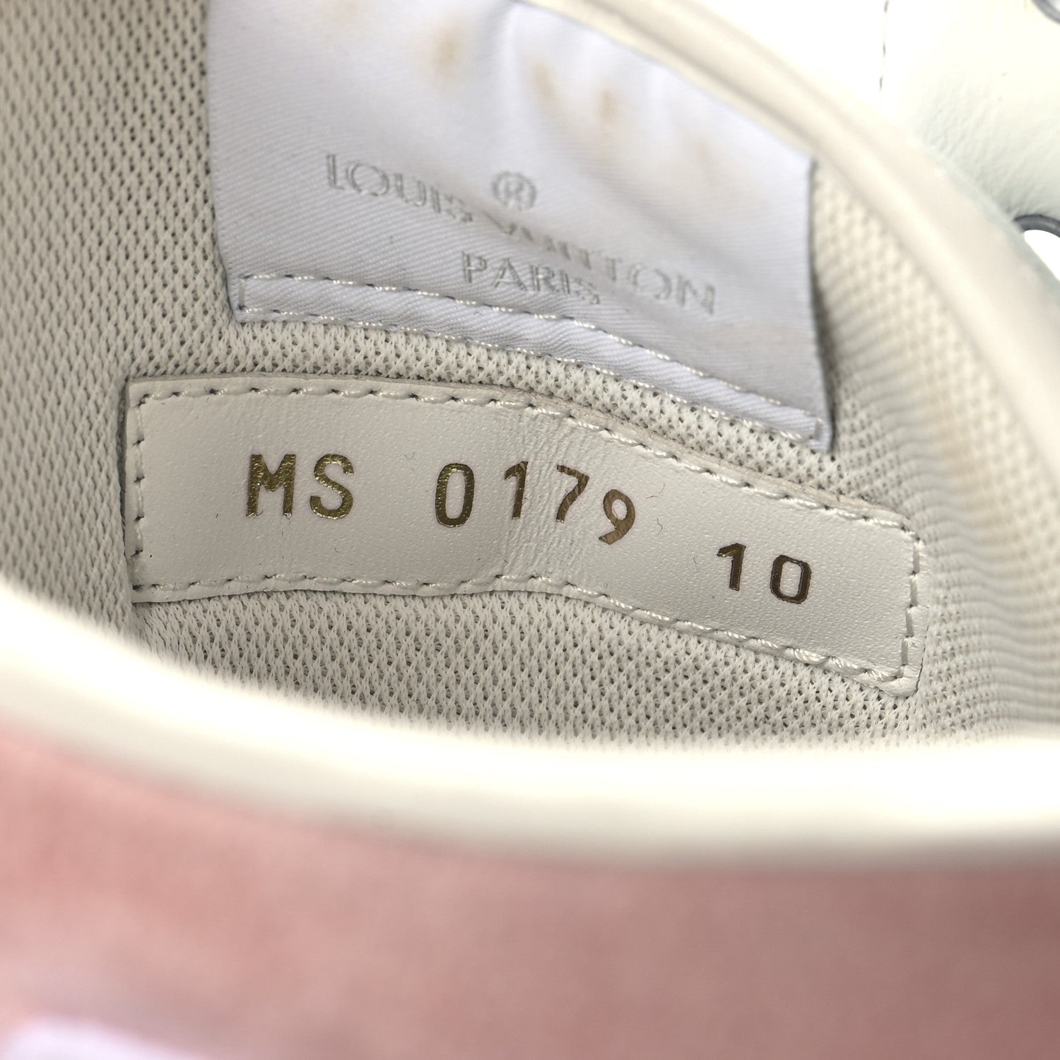 Calfskin Suede Monogram Mens Rivoli High Top Sneakers 10 White Multicolor